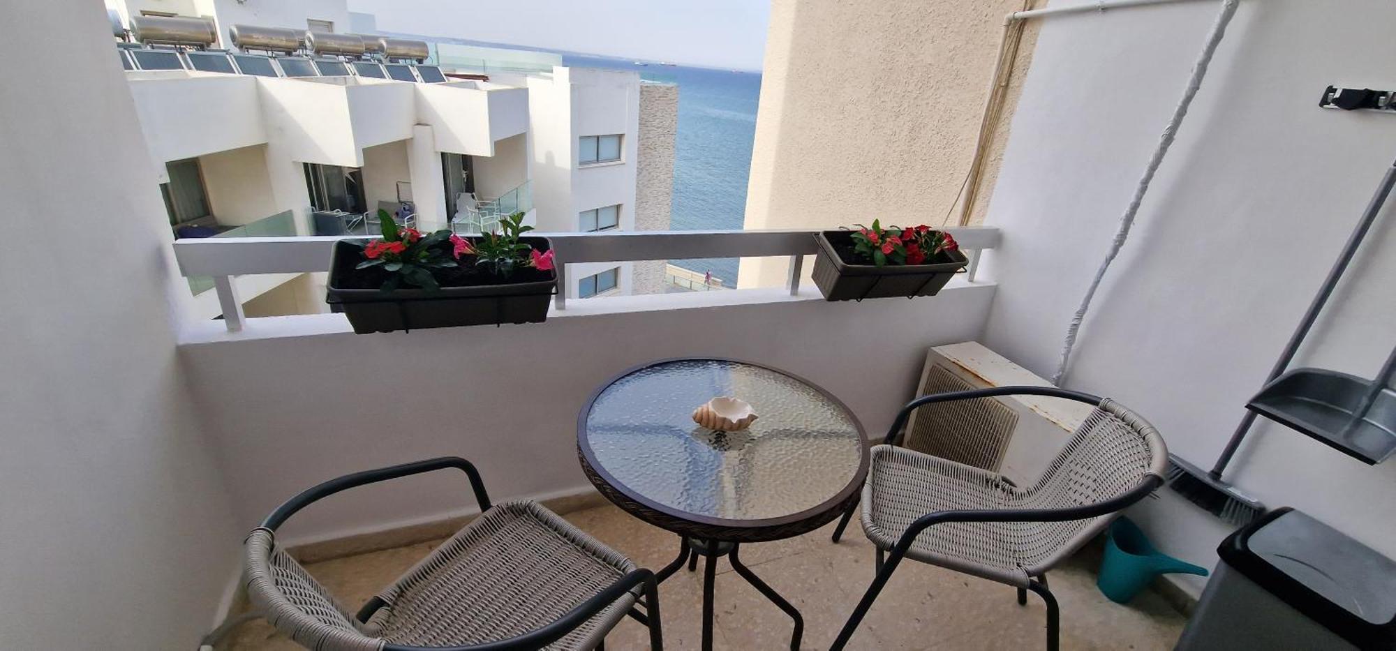 Serenity By The Sea Larnaca Exterior photo
