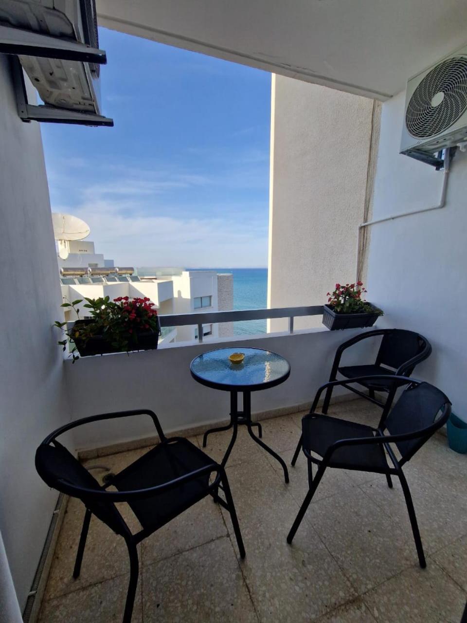 Serenity By The Sea Larnaca Exterior photo
