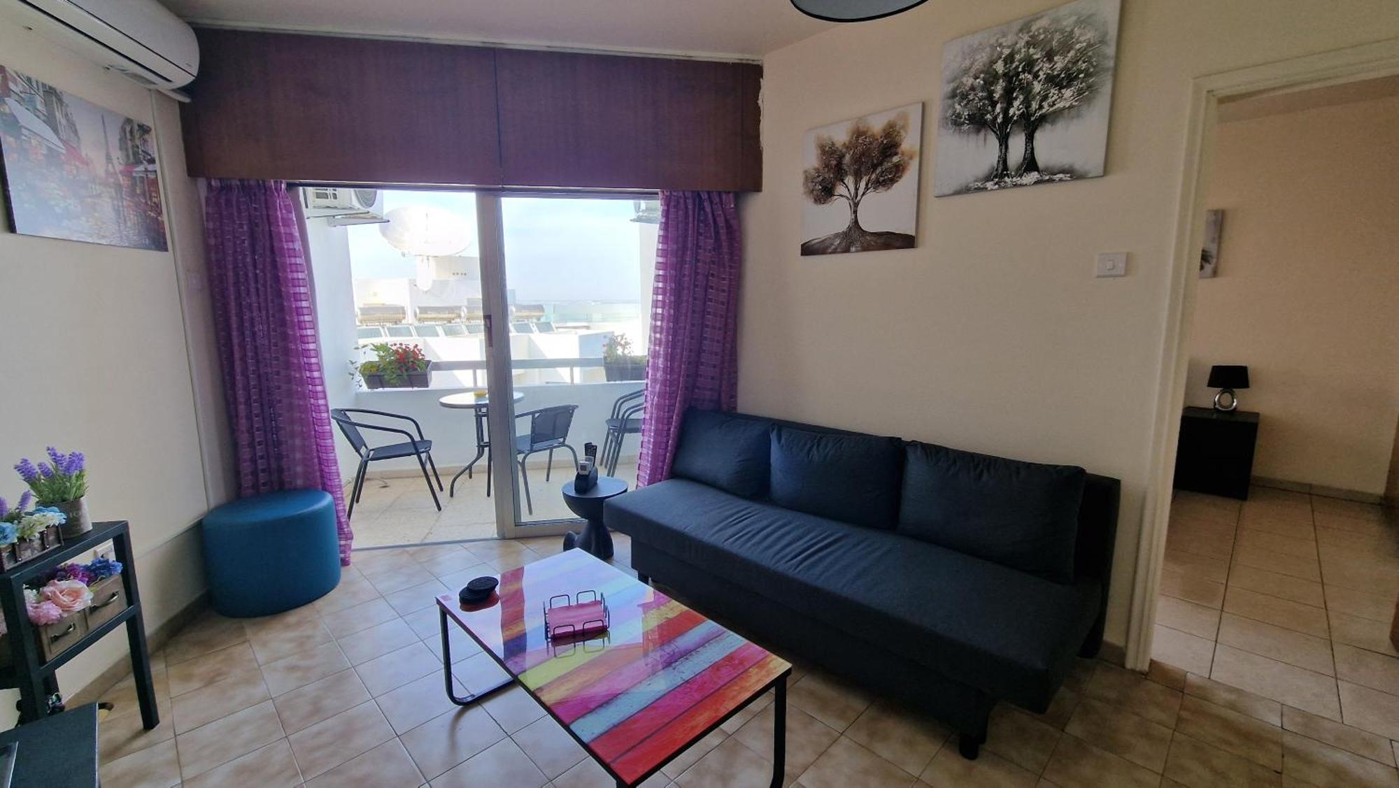 Serenity By The Sea Larnaca Room photo